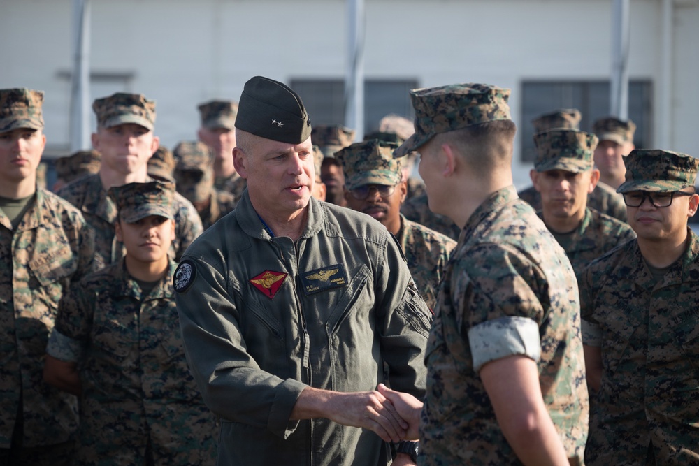 Maj. Gen. Annibale bids farewell to MWHS-1