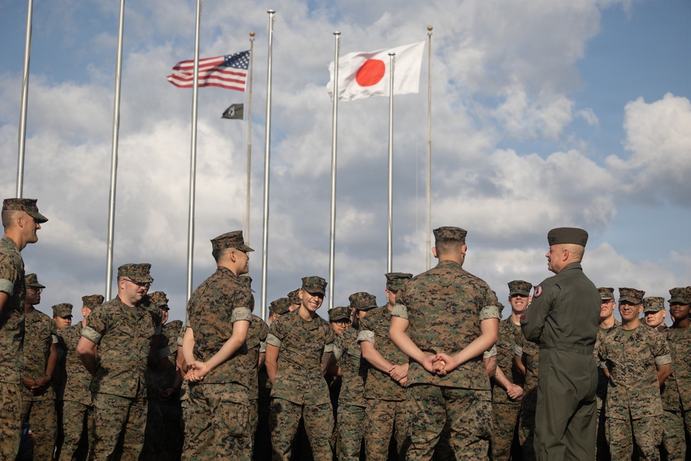 Maj. Gen. Annibale bids farewell to MWHS-1