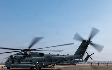 CH-53E Super Stallions take off from Suwon Air Base