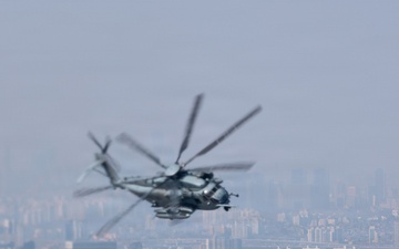 CH-53E Super Stallions take off from Suwon Air Base