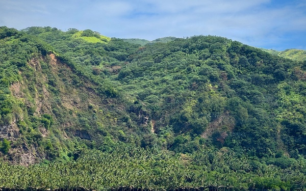 USCGC Frederick Hatch crew delivers supplies to Agrihan residents