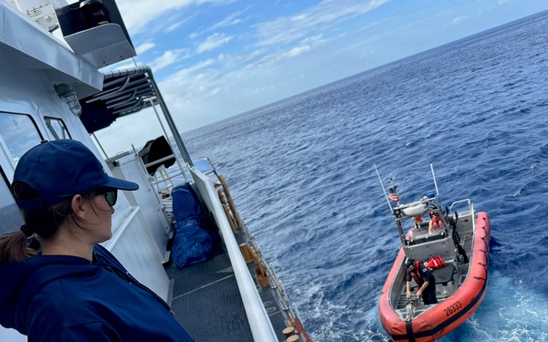 USCGC Frederick Hatch crew delivers supplies to Agrihan residents