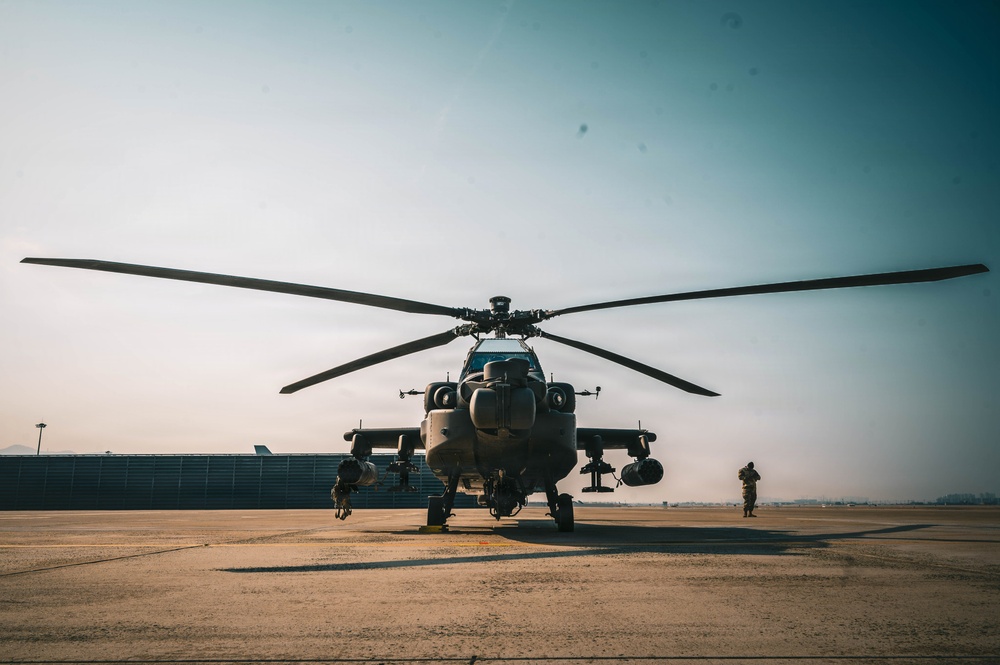 2nd Combat Aviation Brigade Conduct Refuel Operations During Talon Reach