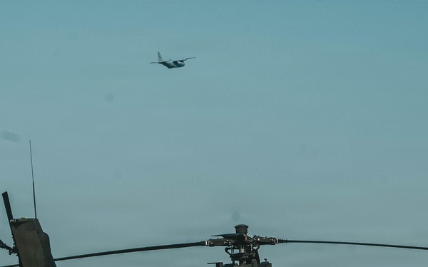 2nd Combat Aviation Brigade Conduct Refuel Operations During Talon Reach