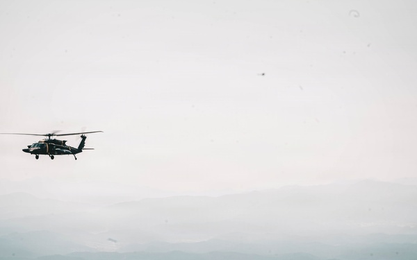 2nd Combat Aviation Brigade Conduct Refuel Operations During Talon Reach