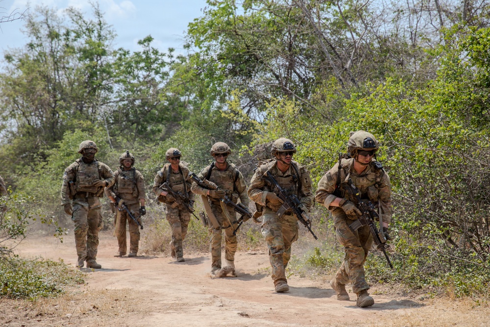 Hanuman Guardian | 5-20 Infantry Conducts Live Fire in Lopburi