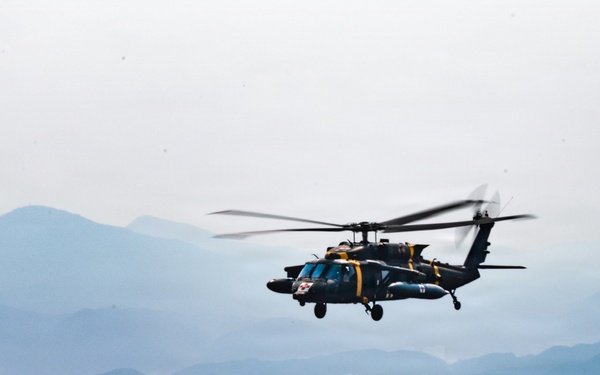 2nd Combat Aviation Brigade Conduct Refuel Operations During Talon Reach