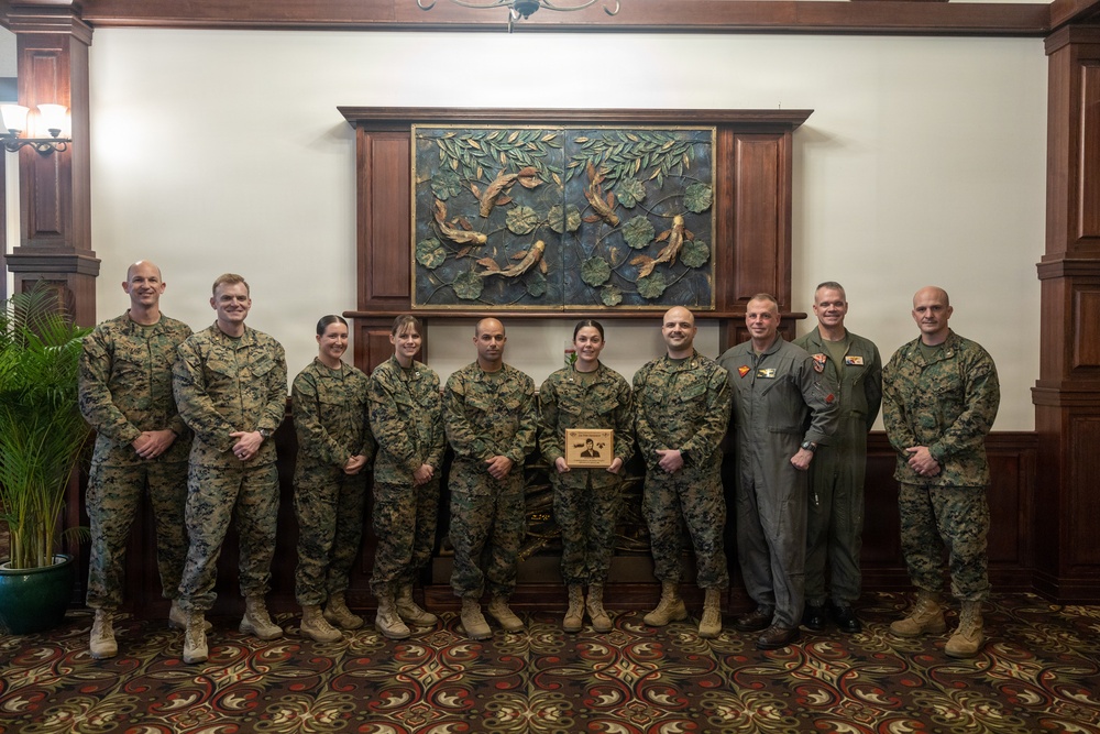 1st Marine Aircraft Wing recognizes Marine Corps Aviation Association award recipients