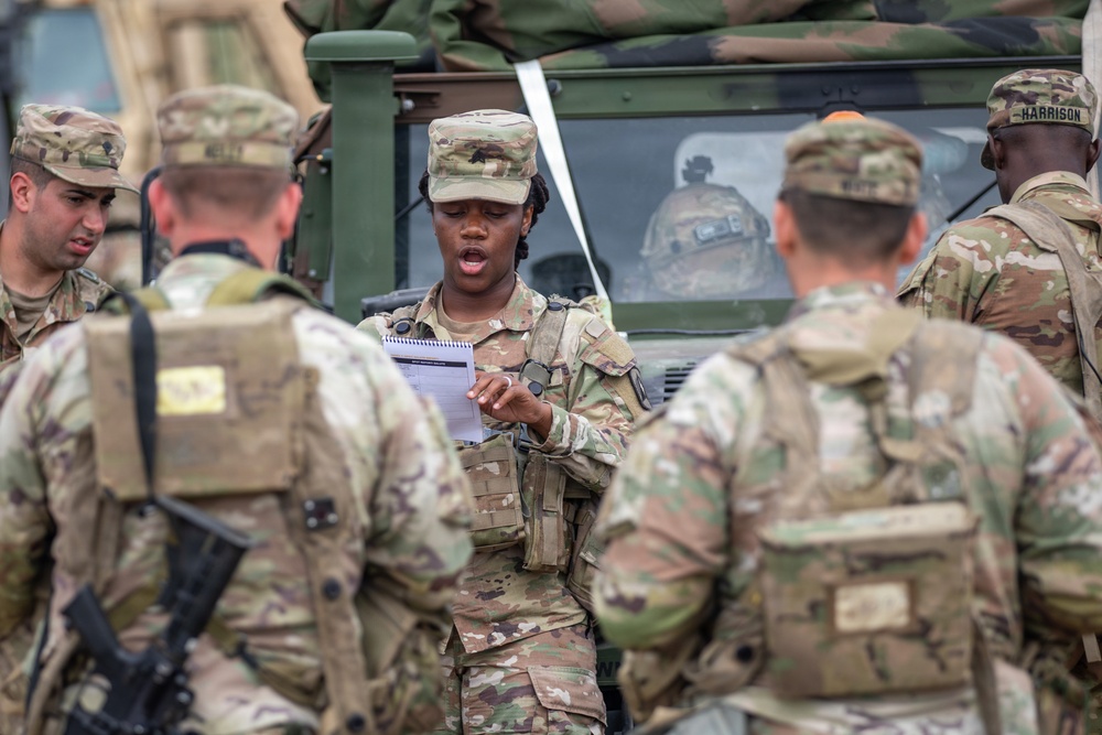 3-265 Air Defense Artillery Soldiers Prepare to Enter the Box at JRTC