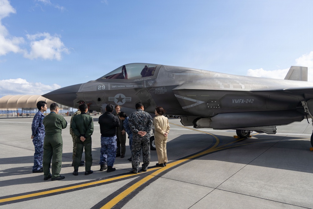 U.S. and Japan forces strengthen alliance