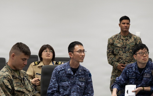 U.S. and Japan forces strengthen alliance