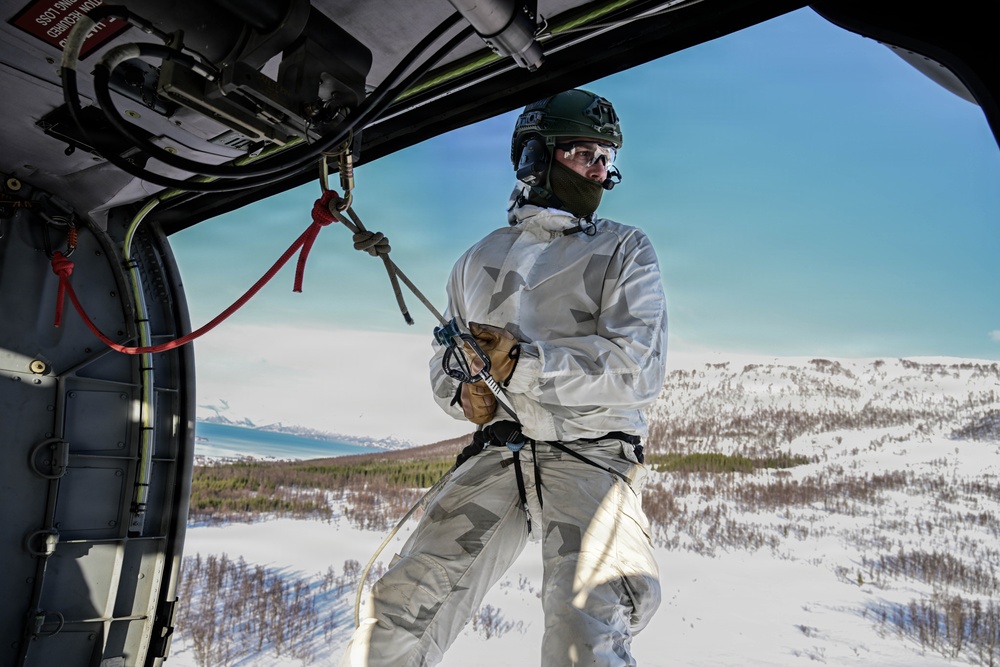 56th RQS and Swedish air force rangers joint personnel recovery training