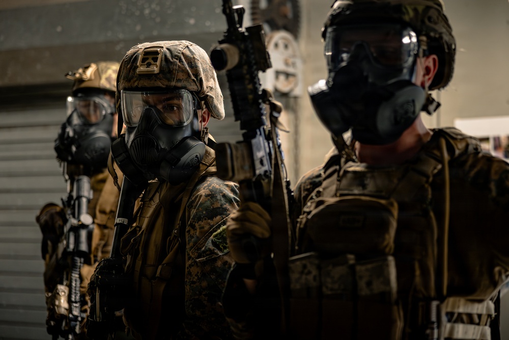 U.S. Marines with 4th LAR Conduct Urban Operations Training