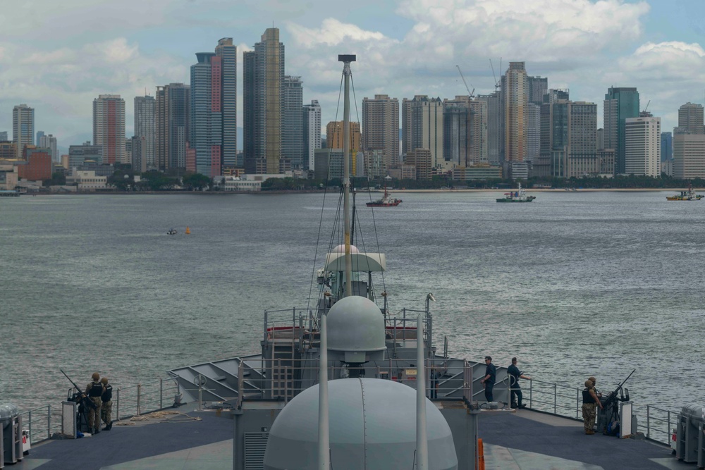 USS Blue Ridge Arrives in Manila, Philippines