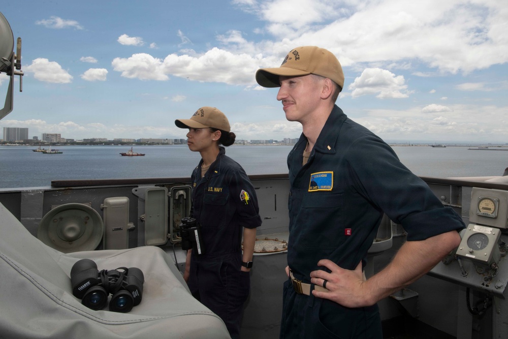USS Blue Ridge Arrives in Manila, Philippines