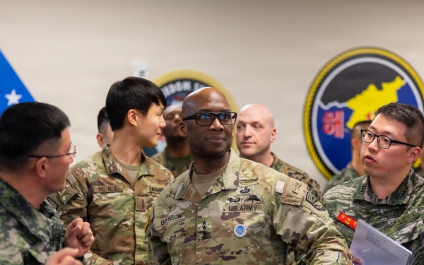 U.S. Marines with 1st MARDIV, foreign partners recognized during Freedom Shield 26