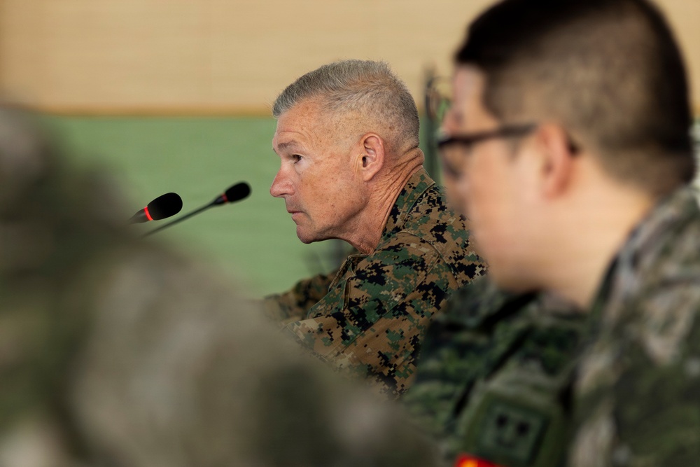 Marines with 1st Marine Division, 1st ROK Marine Division attend ROC drill during Freedom Shield 26