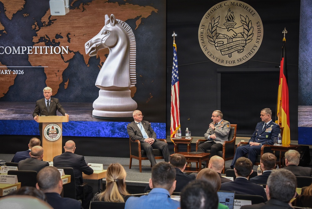 Senior Commanders Visit Marshall Center, Engage Security Professionals