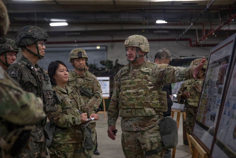 ROKA Chief of Staff tour of Camp Carroll Area IV Installation