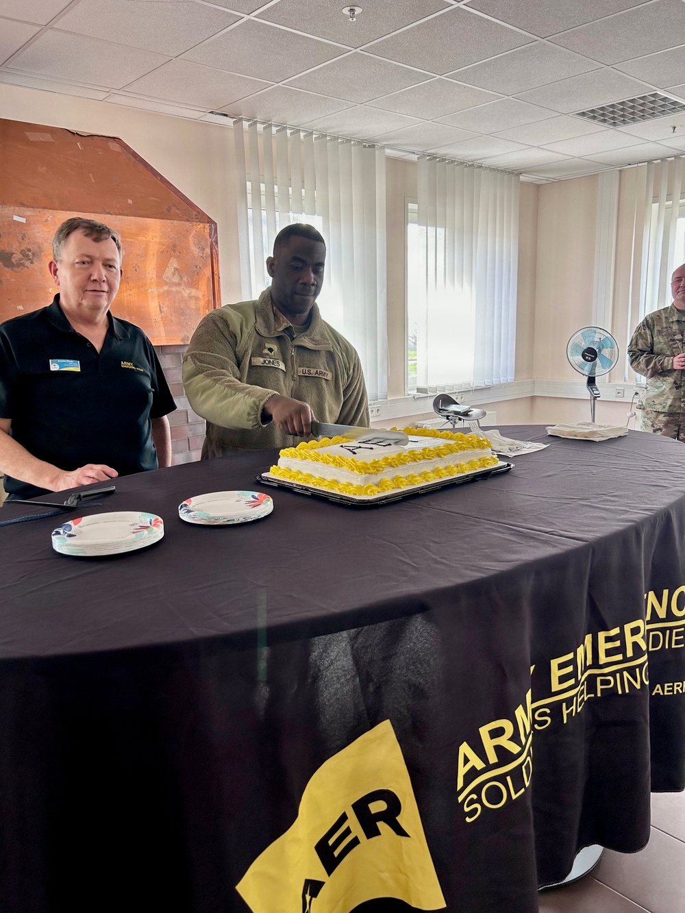 USAG Rheinland-Pfalz kicks off 2026 Army Emergency Relief Campaign
