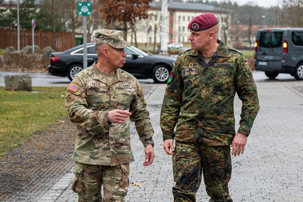 Brig. Gen. Steinhaus visits 7ATC