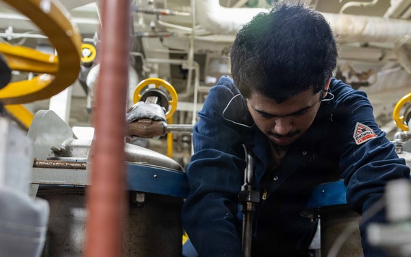 USS Spruance (DDG 111) supports Operation Epic Fury