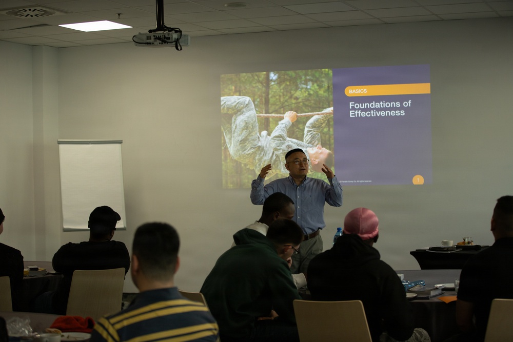 3ID Chaplin presents Soldiers Readiness and Resilence training