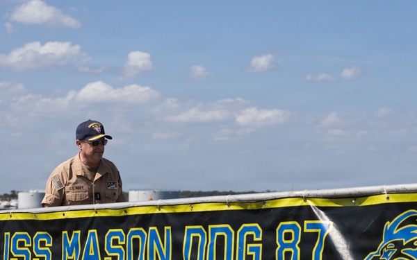 Naval Surface Force Atlantic (COMNAVSURFLANT) Visits Naval Station Mayport