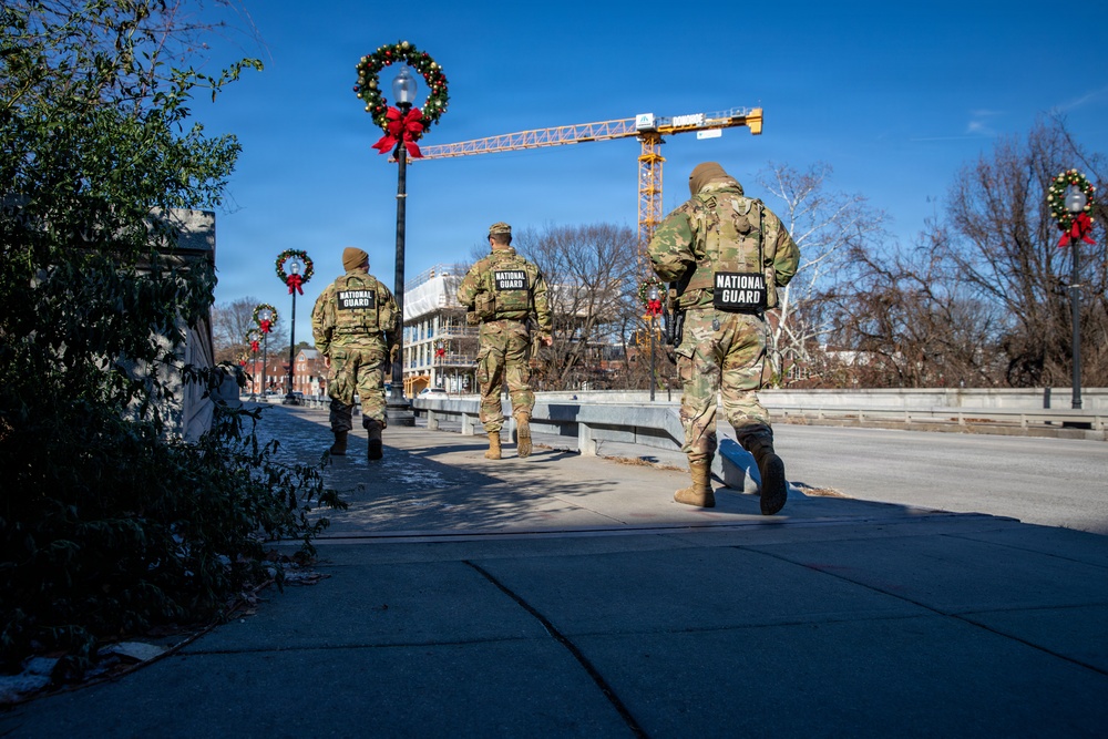 Mississippi National Guard Soldiers patrol in Washington, D.C.