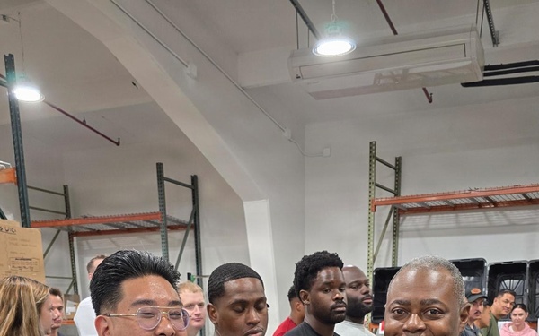 NAVSUP FLC Jacksonville ELRT Sailors receive awards