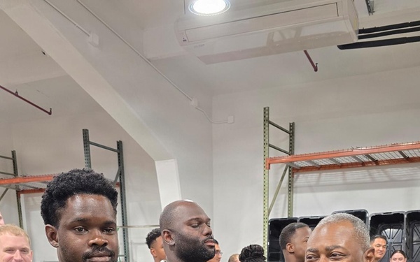 NAVSUP FLC Jacksonville ELRT Sailors receive awards