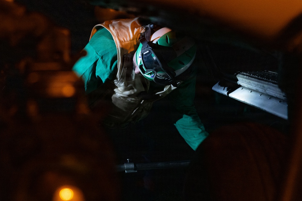 USS Bainbridge Conducts Flight Operations