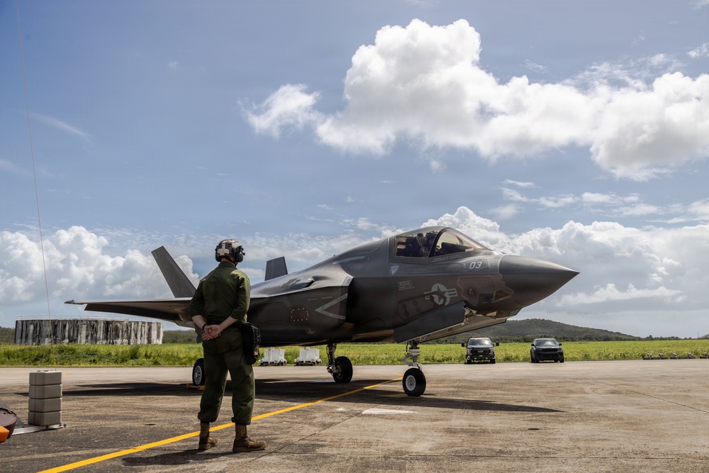 VMFA-225 conducts flight operations in Puerto Rico