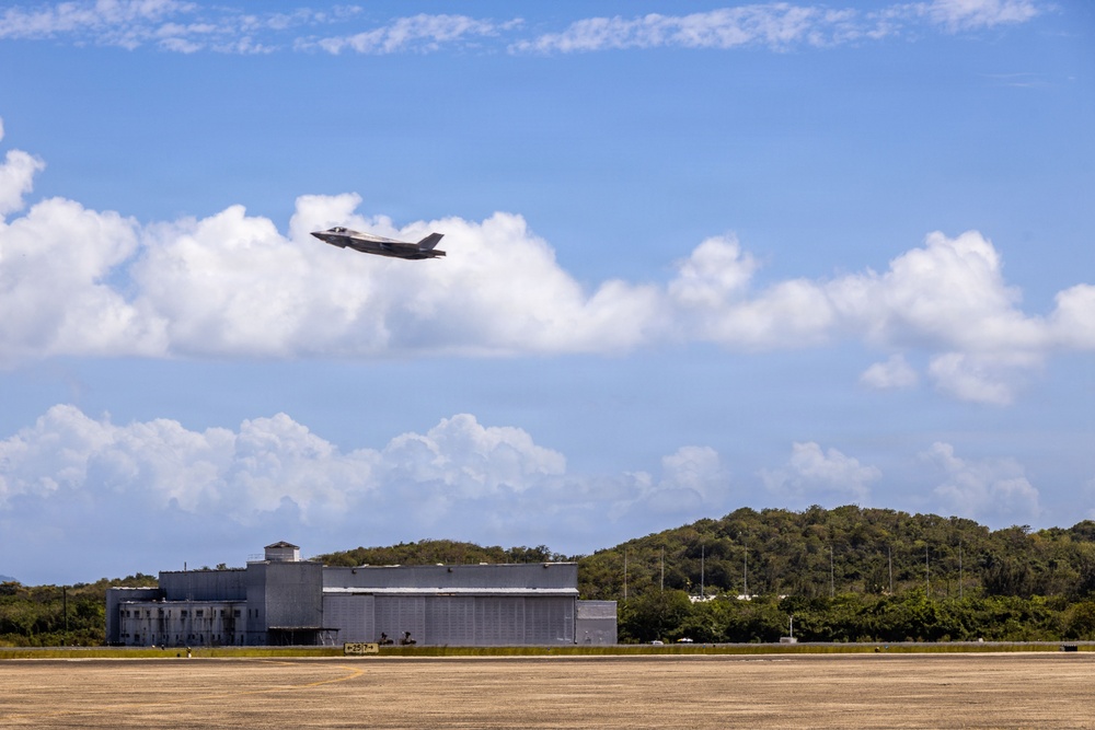 VMFA-225 conducts flight operations in Puerto Rico