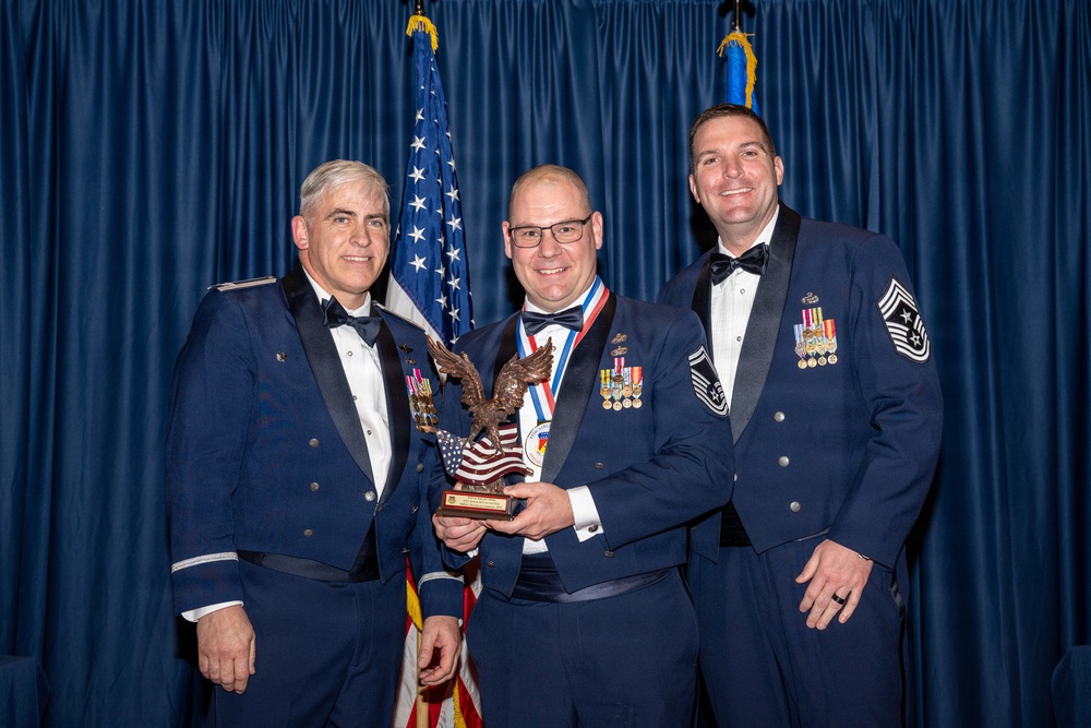 445th AW holds 2025 Annual Awards Banquet