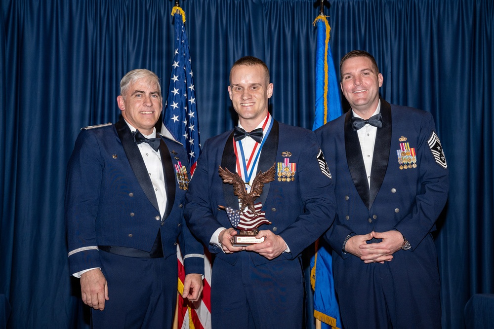 445th AW holds 2025 Annual Awards Banquet