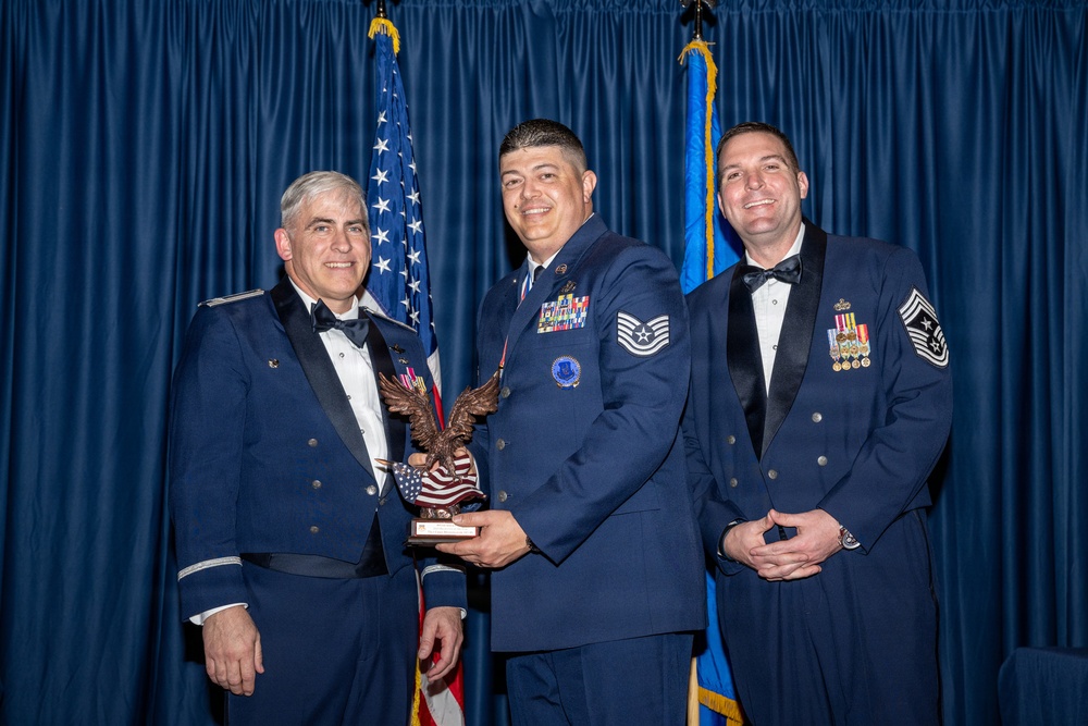 445th AW holds 2025 Annual Awards Banquet