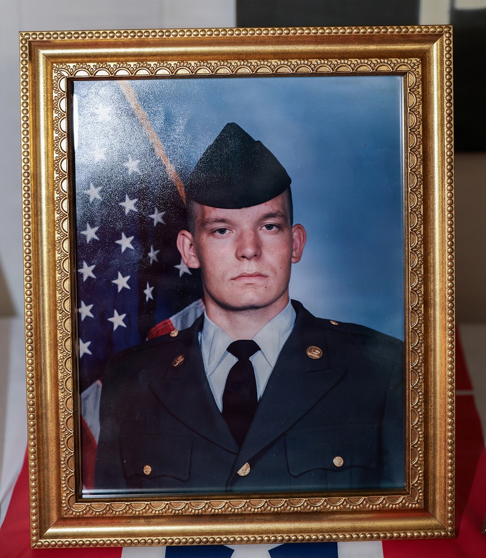 FELLOW VETERANS, FAMILY GATHER IN WALTONVILLE TO REMEMBER SOLDIER WHO DIED DURING ANNUAL TRAINING ACCIDENT IN 1999