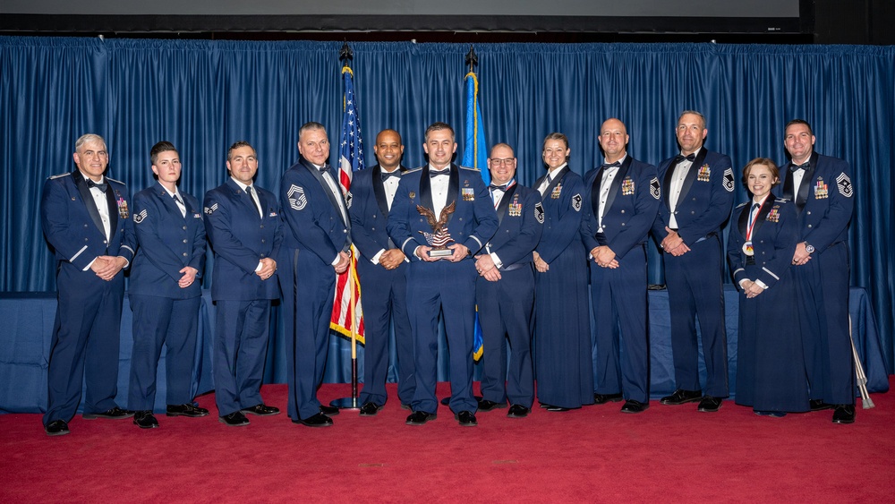 445th AW holds 2025 Annual Awards Banquet