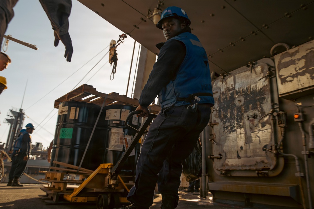 USS Winston S. Churchill Conducts Replenlishment-at-Sea