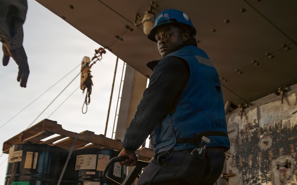 USS Winston S. Churchill Conducts Replenlishment-at-Sea