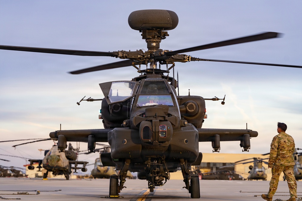 1st AD CAB receives its first AH‑64E Apache Helicopters