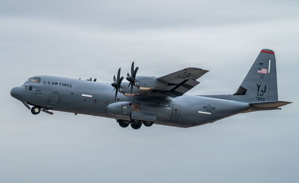DVIDS - Images - U.S., Japan strengthen joint airborne operations ...