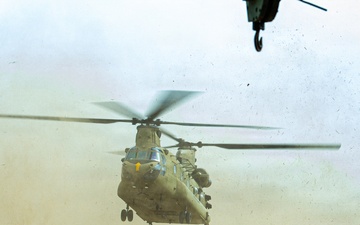 3-2 GSAB Conducts Sling Load Operations in Support of Engineers During Freedom Shield