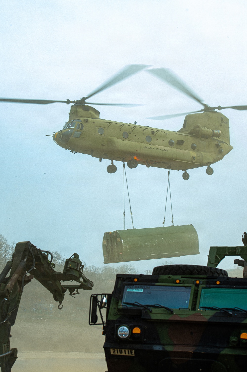 3-2 GSAB Conducts Sling Load Operations in Support of Engineers During Freedom Shield