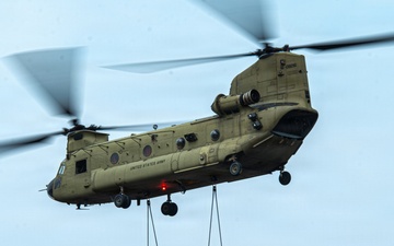 3-2 GSAB Conducts Sling Load Operations in Support of Engineers During Freedom Shield