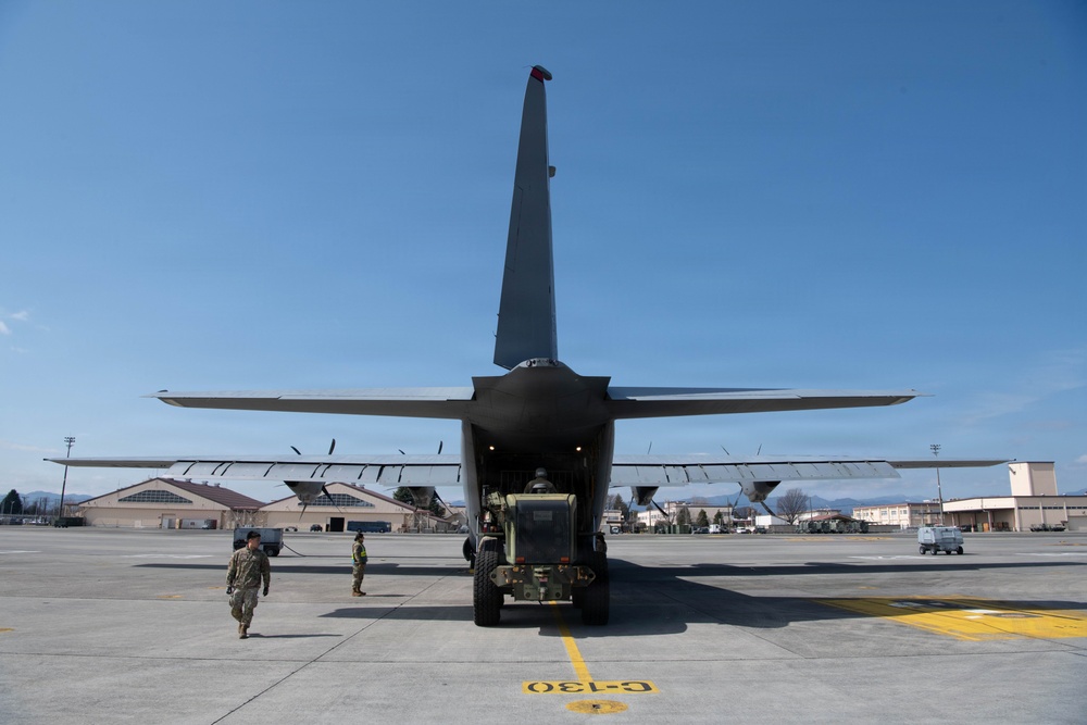374 AW simulates deployment of personnel, cargo for BM26