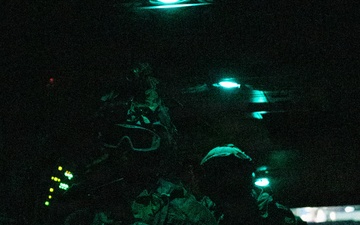 2nd Combat Aviation Brigade Conducts Combined Air Assault Training