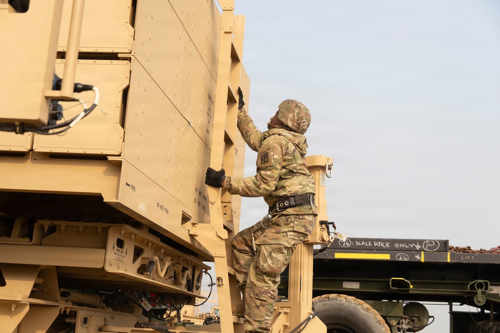 Echo Battery, 6th Battalion, 52nd Air Defense Artillery Regiment, Conducts Air Defense Training at Osan Air Base