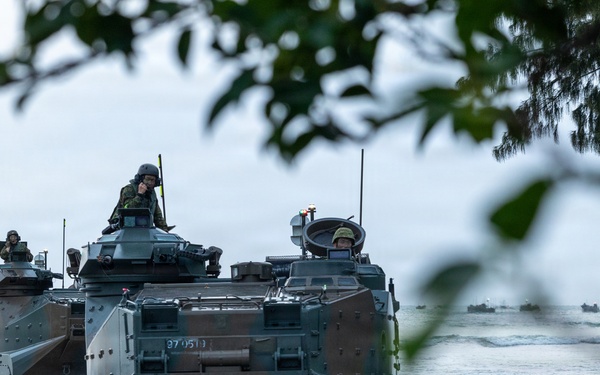 U.S., Japan Amphibious Tactical Vehicle Landings